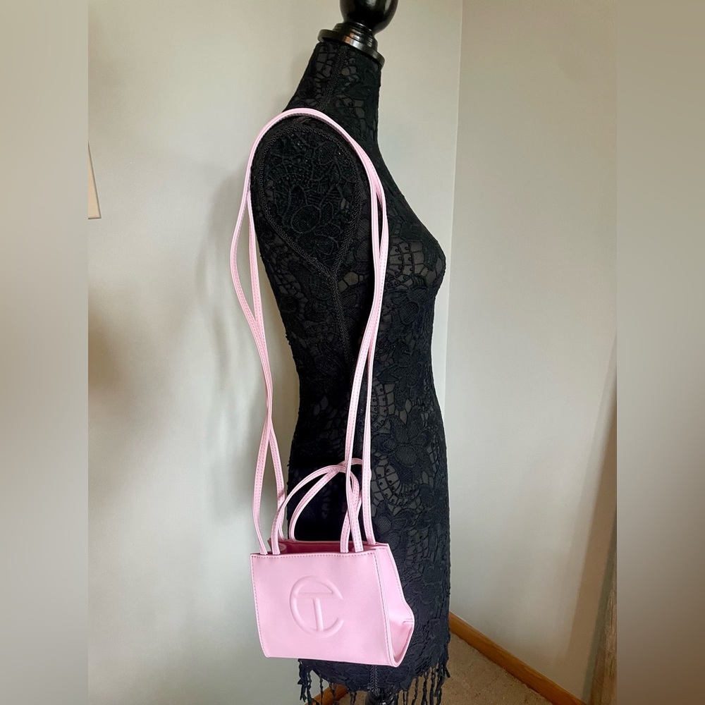 **NEW** Telfar Small Shopping Bag in Bubblegum